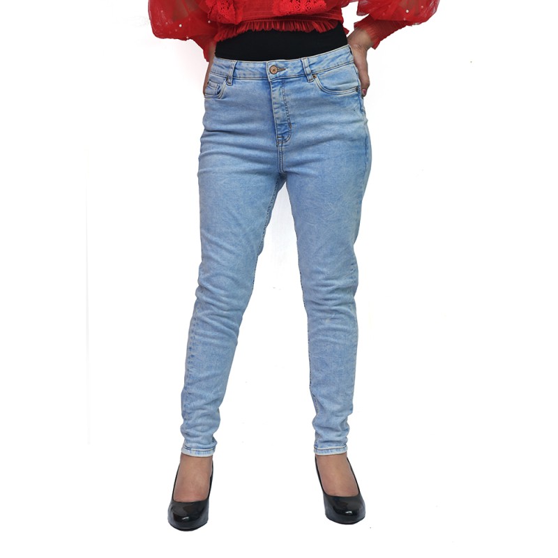 Women's Totally Shaping Skinny Denim Jeans--0